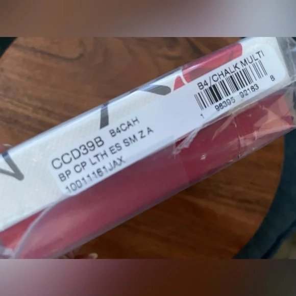 COACH Cherry Print Chalk Leather Zip Around Card Case w/Box - Picture 6 of 6